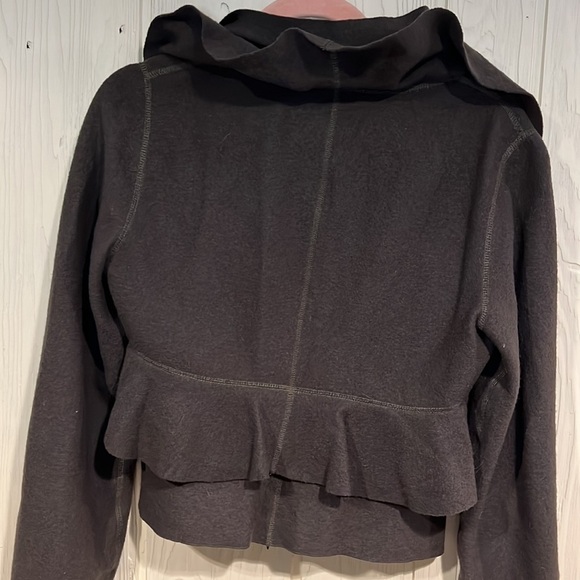 𝅺PER SE 100% wool jacket size 8. Ruffles down front and collar. - Picture 4 of 6